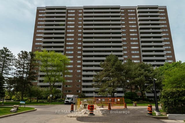 Condo Apartment at 240 Scarlett Road 807, Toronto, ON M6N 4X4, Toronto W03