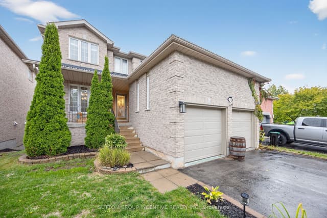 Detached at 4 Dunnett Drive, Barrie, ON L4N 0H8