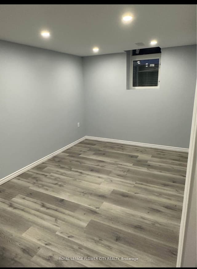 Detached at 31 Nivelle Crescent, Brampton, ON L6S 5L5