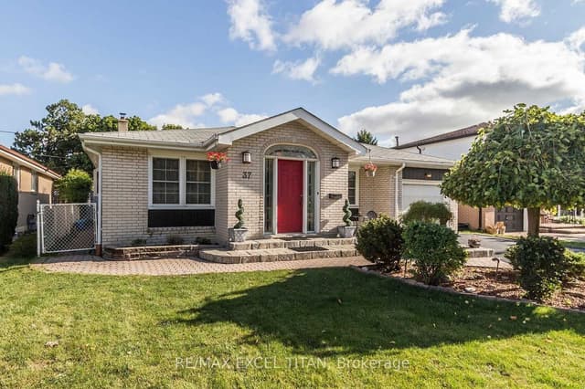 Detached at 37 Braemar Drive, Brampton, ON L6T 2L5