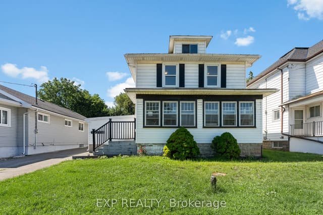 Detached at 221 Bowen Road, Fort Erie, ON L2A 2Y6