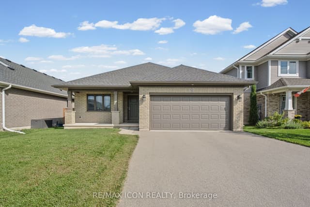 Detached at 32 Foxtail Lane, St. Thomas, ON N5R 0J2