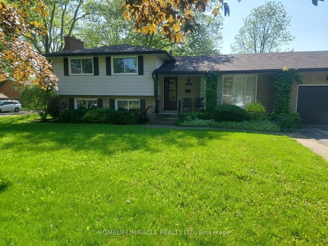 Detached at 6511 Dorchester Road, Niagara Falls, ON L2G 5T6