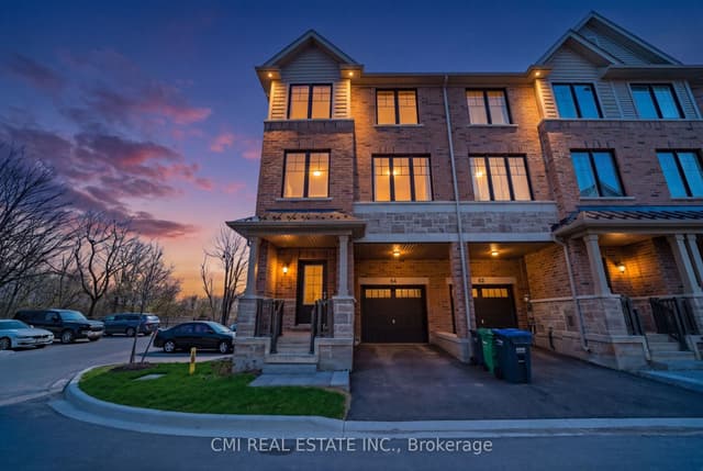 Att/Row/Townhouse at 64 Folcroft Street, Brampton, ON L6Y 0B6