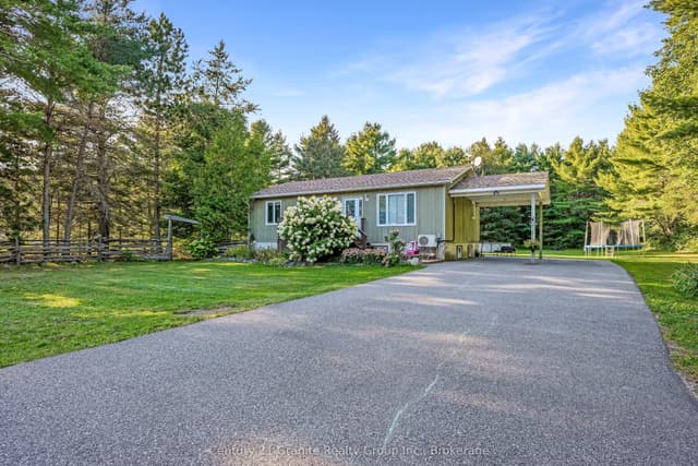 Detached at 528 South Baptiste Lake Road, Hastings Highlands, ON K0L 1C0