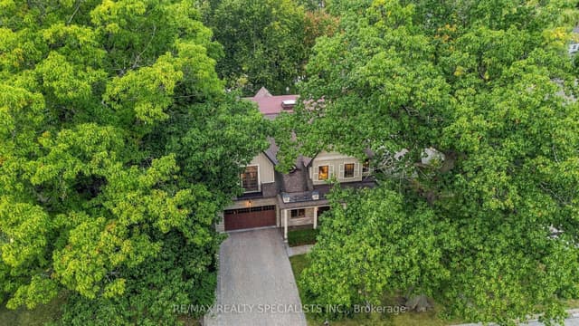 Detached at 53 Cumberland Drive, Mississauga, ON L5G 3N1