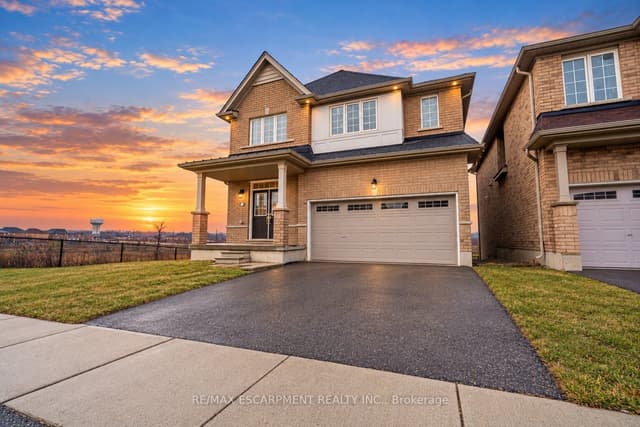 Detached at 92 LONGBOAT Run W, Brantford, ON N3T 0P9