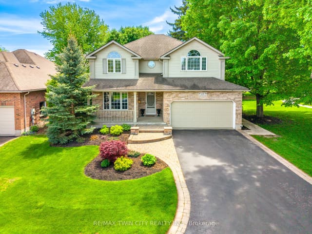 Detached at 15 Carolinian Lane, Cambridge, ON N1S 5B5