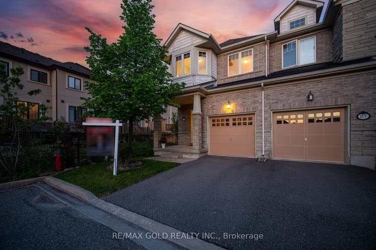 29 Aspenview Avenue