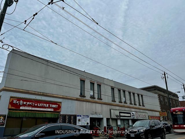 Office at 1451 Queen Street W (upper A), Toronto, ON M6R 1A1, Toronto W01