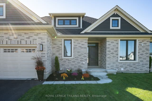 Detached at 2 Evylean Court, St. Thomas, ON N5R 0P6