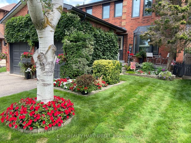 Detached at 77 Lord Simcoe Drive, Brampton, ON L6S 5H1