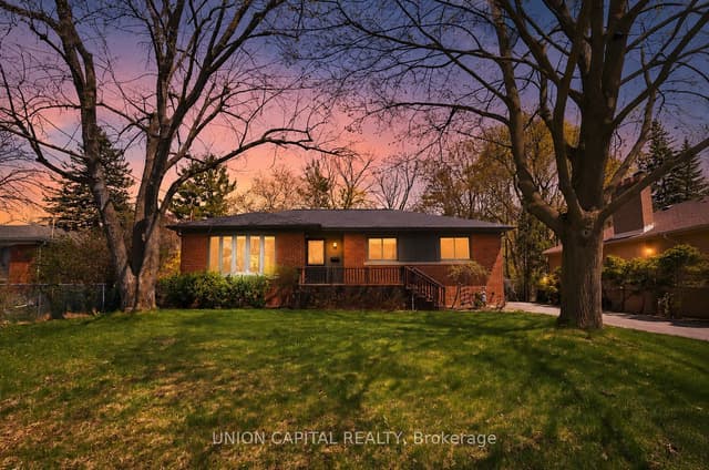 Detached at 111 Libby Boulevard, Richmond Hill, ON L4C 4V4