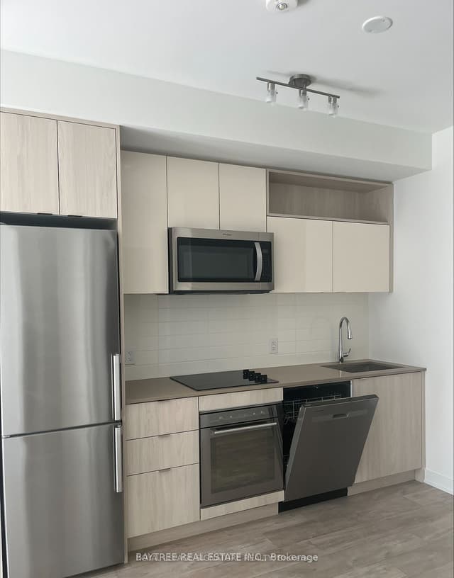 Condo Apartment at 60 Princess Street 526 SE, Toronto, ON M5A 2C7, Toronto C08