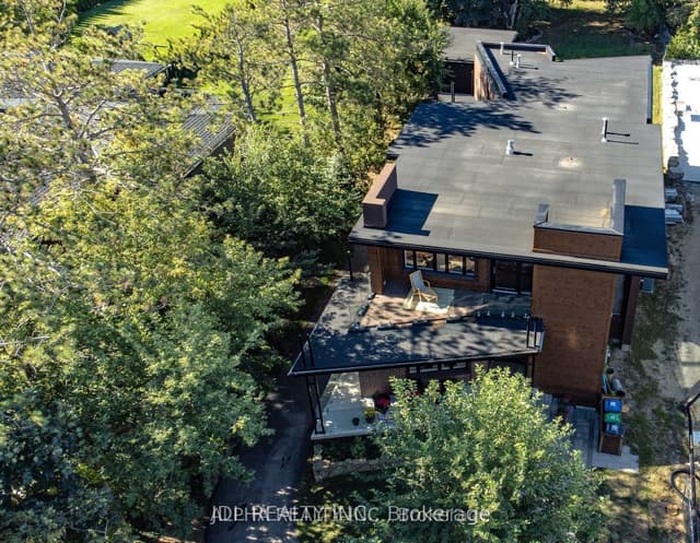 Detached at 1436 Haig Boulevard, Mississauga, ON L5E 2N1