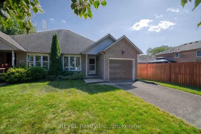 Semi-Detached at 4 Saddler Street, Pelham, ON L3E 0N8