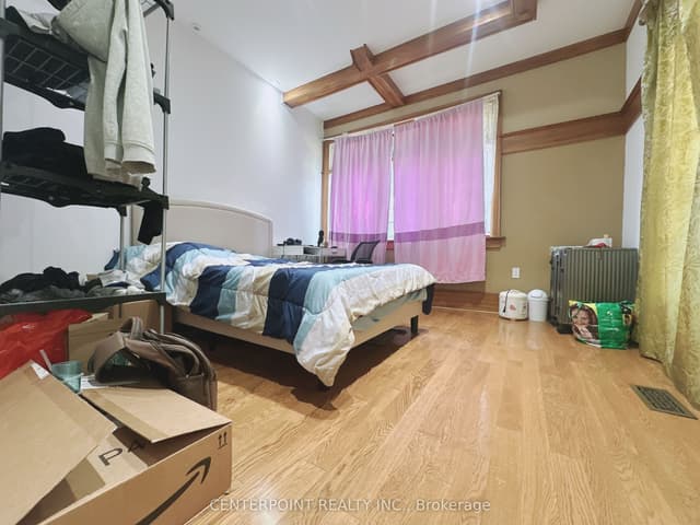 Detached at 555 Military Trail Apt 2, Toronto, ON M1E 4S7, Toronto E09