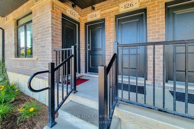 Condo Townhouse at 122 Wheat Lane, Kitchener, ON N2R 0R4