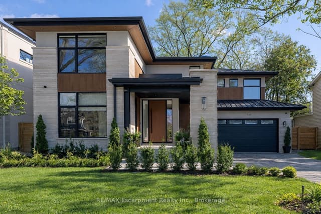 Detached at 540 Patricia Drive, Oakville, ON L6K 1M2