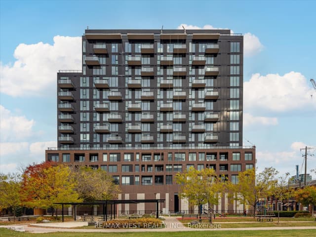 Condo Apartment at 270 Dufferin Street 819, Toronto, ON M6K 0H8, Toronto W01