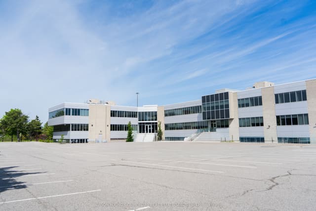Office at 1 Sparks Avenue 31, Toronto, ON M2H 2W1, Toronto C15