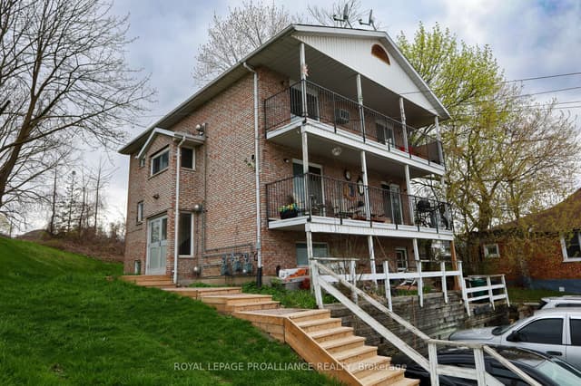 Triplex at 60 Wallbridge Crescent, Belleville, ON K8P 1Z4