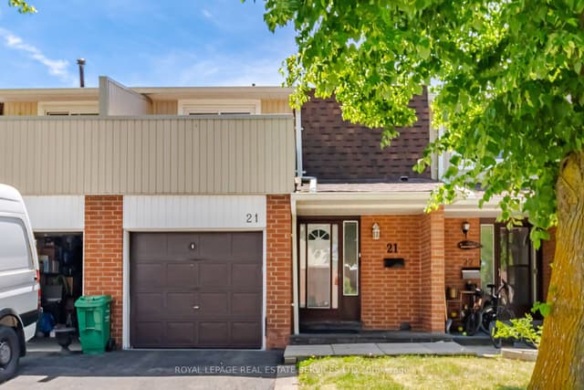 Condo Townhouse at 345 Meadows Boulevard 21, Mississauga, ON L4Z 1G5