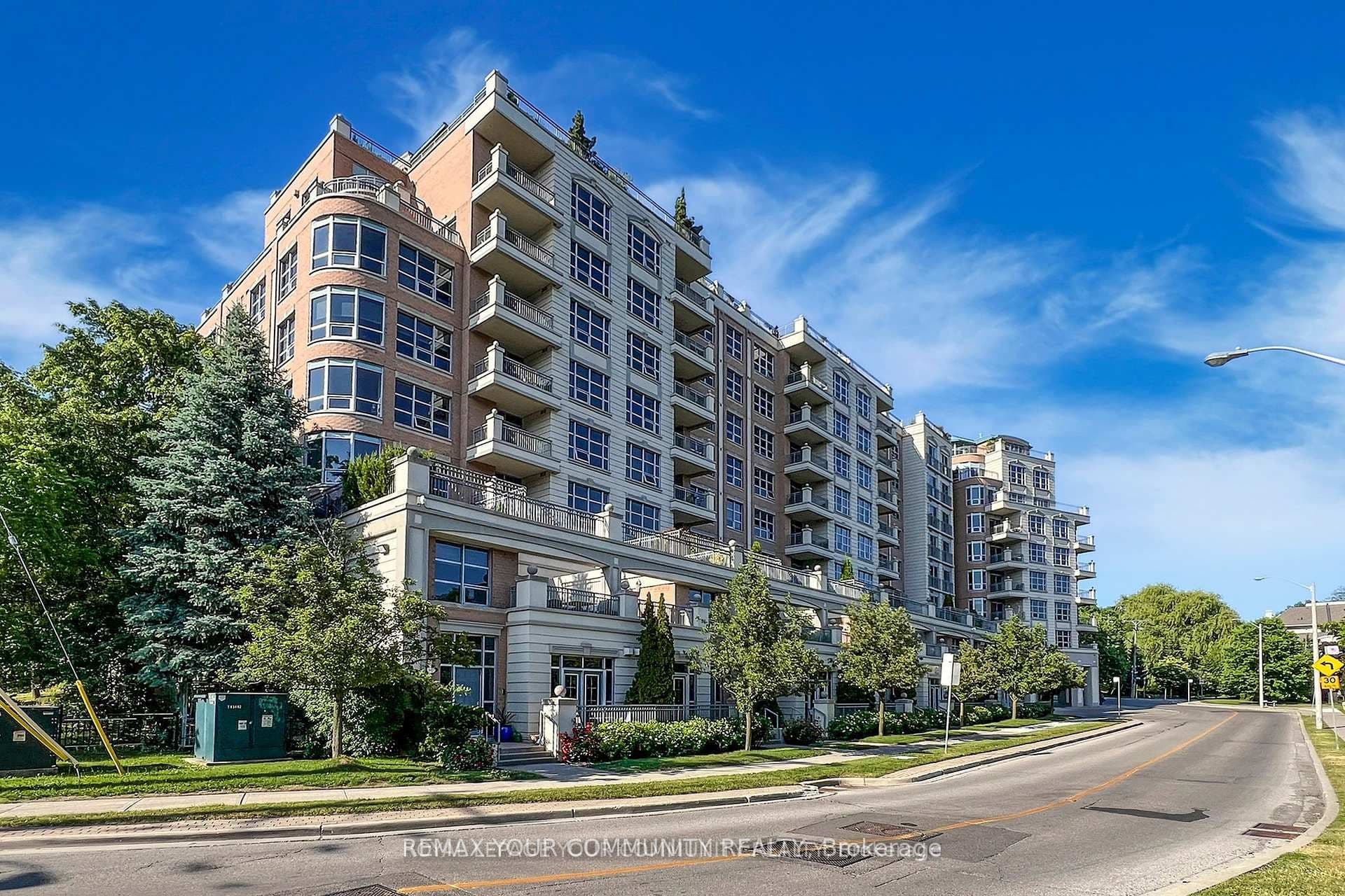 10 Old York Mills Road in M2P