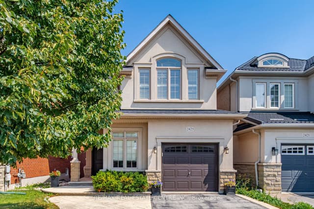 Detached at 2425 QUETICO Crescent, Oakville, ON L6M 0R4
