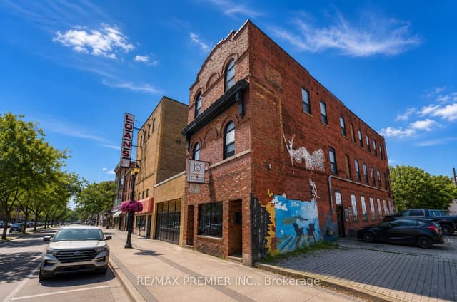 Multiplex at 184 King Street E, Hamilton, ON L8N 1B4