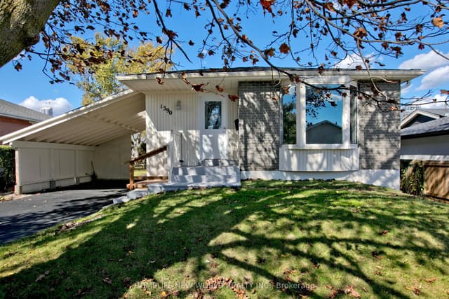 Detached at 1390 Garvolin Avenue, Pickering, ON L1W 1J6