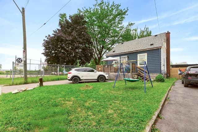Detached at 1 Mahony Avenue, Hamilton, ON L8H 3C3