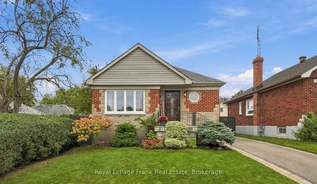 Detached at 379 Arthur Street, Oshawa, ON L1H 1P2