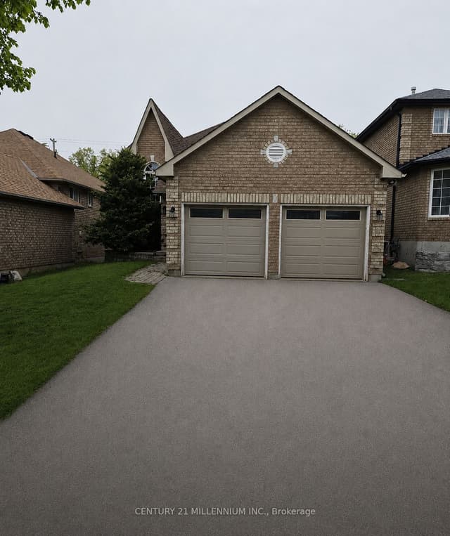 Detached at 89 Masters Drive, Barrie, ON L4M 6W8