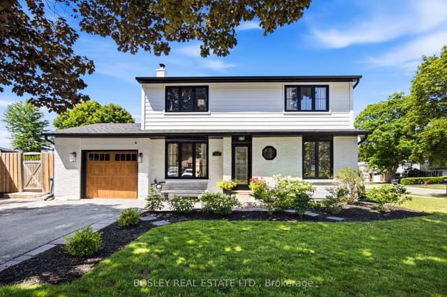 Detached at 440 Sandford Street, Newmarket, ON L3Y 4S7