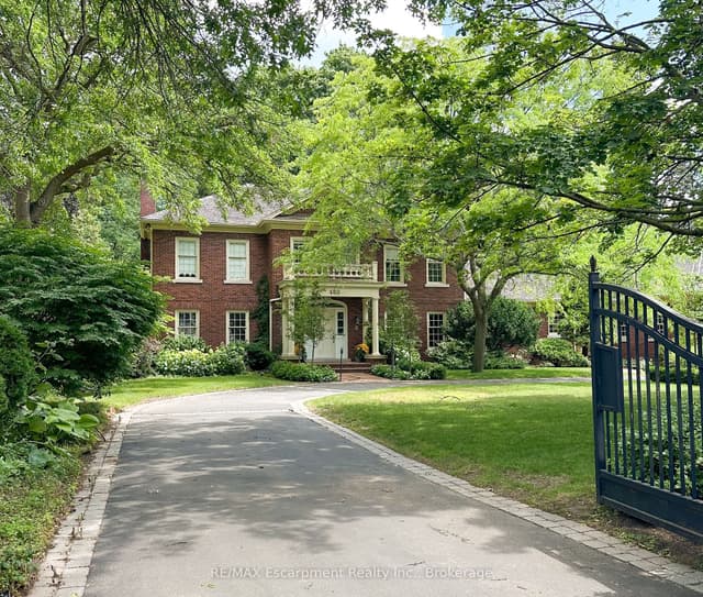 Detached at 488 Macdonald Road, Oakville, ON L6J 2B9