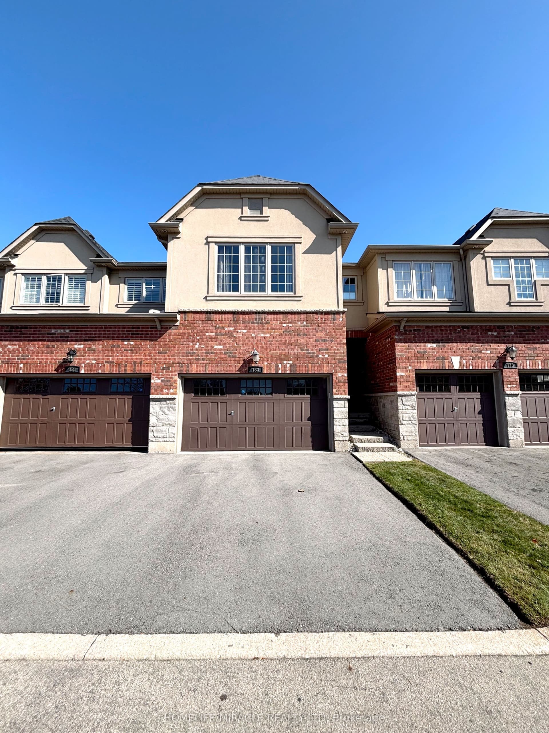 133 Oakhaven Pl