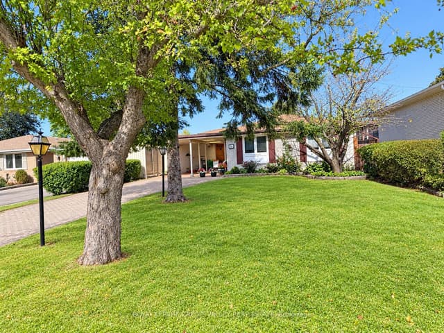 Detached at 30 Palgrave Crescent, Brampton, ON L6W 1C9