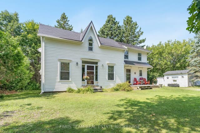 Detached at 1897 10 Line N, Oro-Medonte, ON L0L 1T0