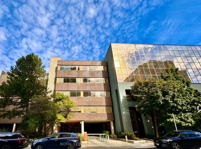 Office at 124 Merton Street 305A, Toronto, ON M4S 2Z2, Toronto C10