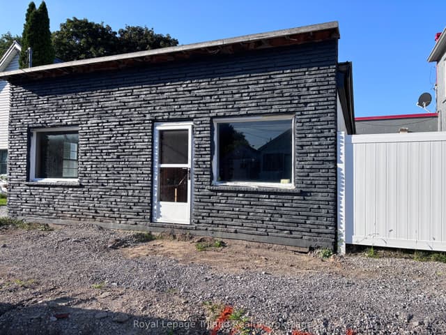 Office at 148 Eagle Street, Norfolk, ON N4B 1S5