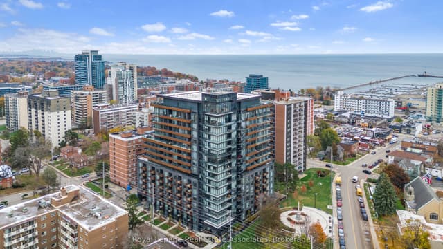 Condo Apartment at 21 Park Street E 805, Mississauga, ON L5G 0C2