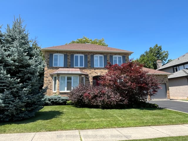 Detached at 1035 Masters Green, Oakville, ON L6M 2N8