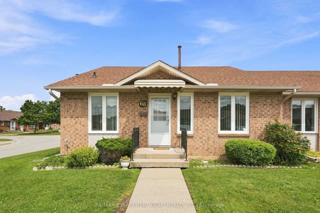 Condo Townhouse at 122 Bunting Road 68, St. Catharines, ON L2P 3X7