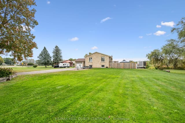 Detached at 1211 Old 8 Highway, Hamilton, ON L0R 1Z0