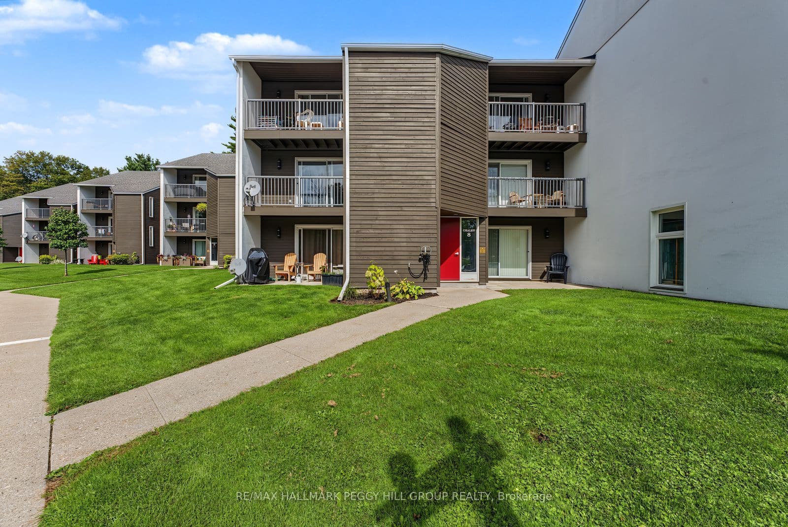 Suite 215 · Floor 2, Unit 215 · 1102 Horseshoe Valley Rd W