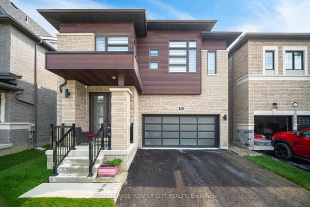 Detached at 36 Icon Street S, Brampton, ON L6E 4E5