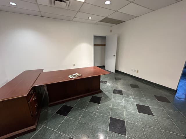 Office at 55 Eglinton Avenue E 605, Toronto, ON M4P 1G8, Toronto C10