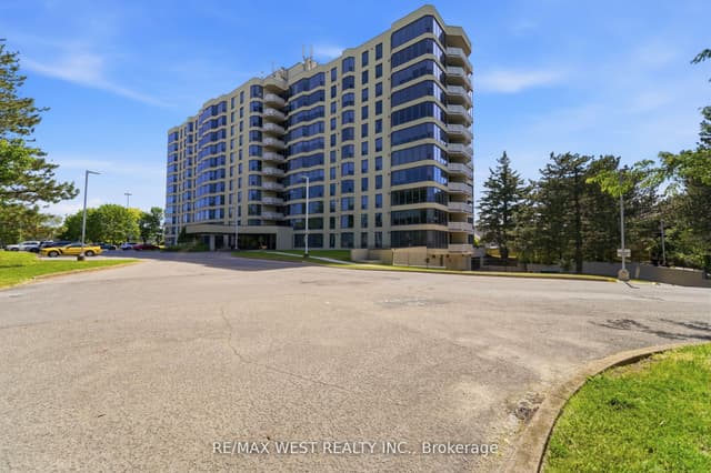 Condo Apartment at 81 Scott Street 808, St. Catharines, ON L2N 7L5