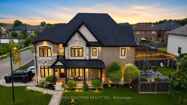 Detached at 18 Ladder Crescent, East Gwillimbury, ON L9N 0N8